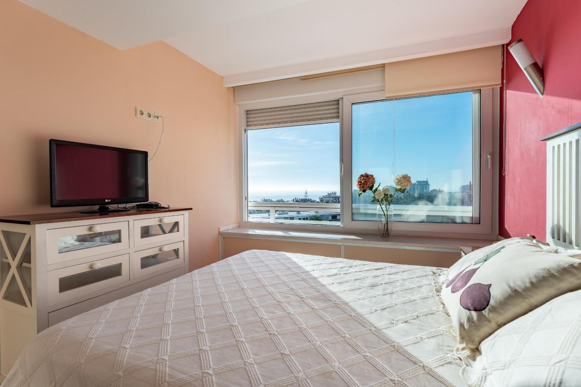 Malagasuite Ocean Sunrise Torremolinos Exterior photo
